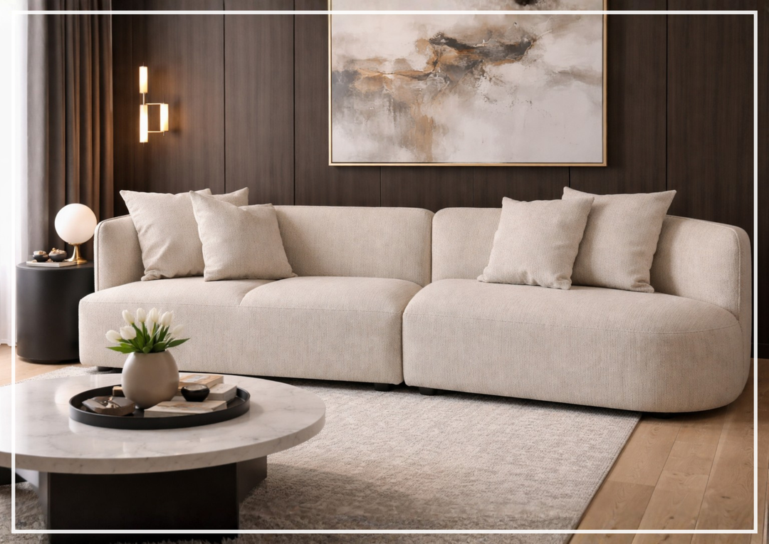 Danica Fabric Sectional | Accent Pillows | Universal Furniture