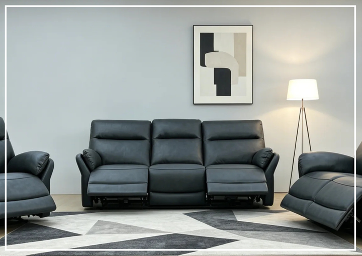 Riverton Leather Power Reclining Sofa | Top Grain USB & USB-C Ports | Klaussner