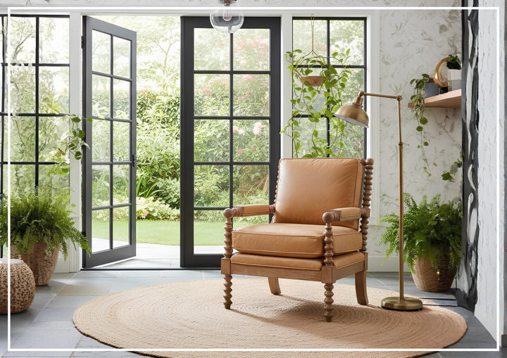 Soho Leather Chair | Plush Cushioning | Universal Furniture